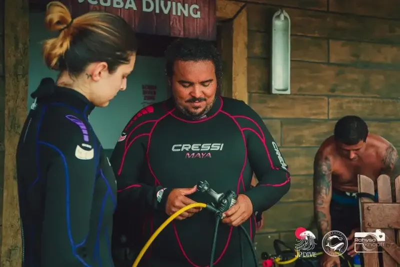 Ilustração da edição anterior da JP Dive